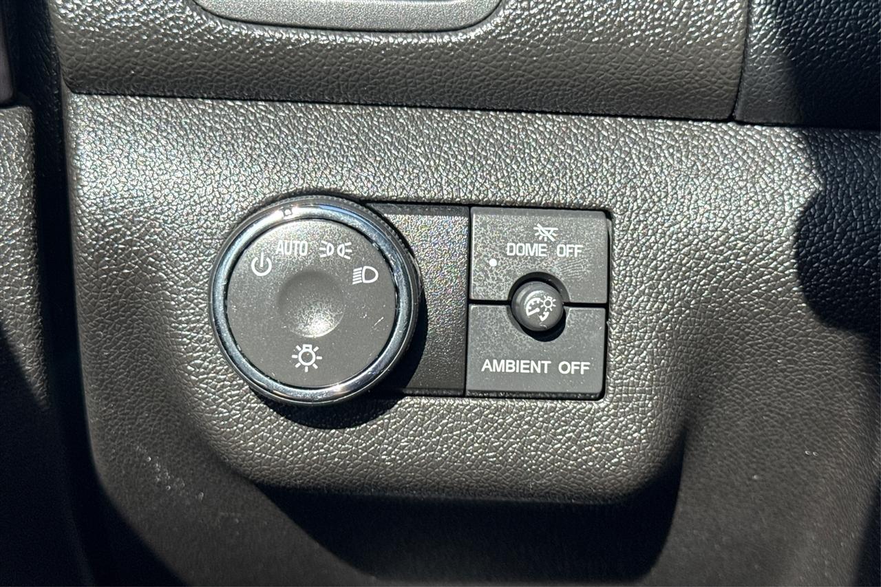 Buick Enclave Premium 4D SUV FWD 2016