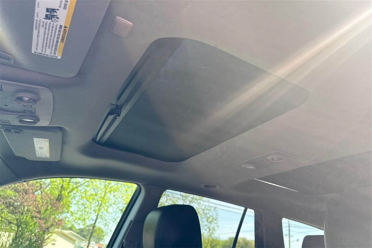 Buick Enclave Premium 4D SUV FWD 2016