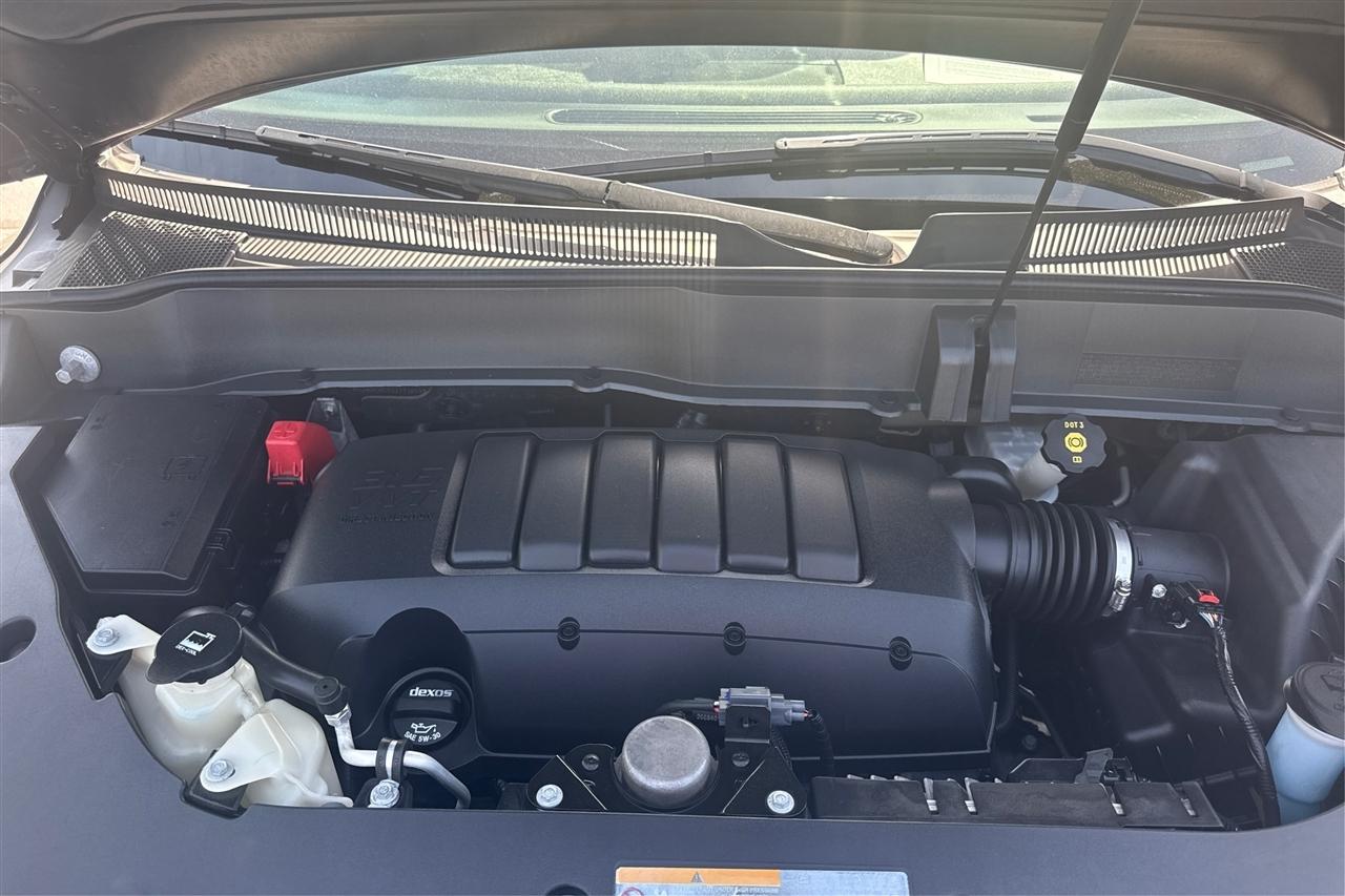 Buick Enclave Premium 4D SUV FWD 2016