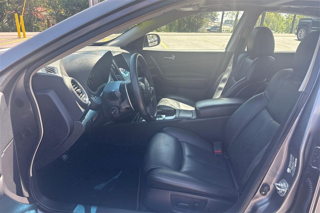 Nissan Maxima SV 4D Sedan 2014