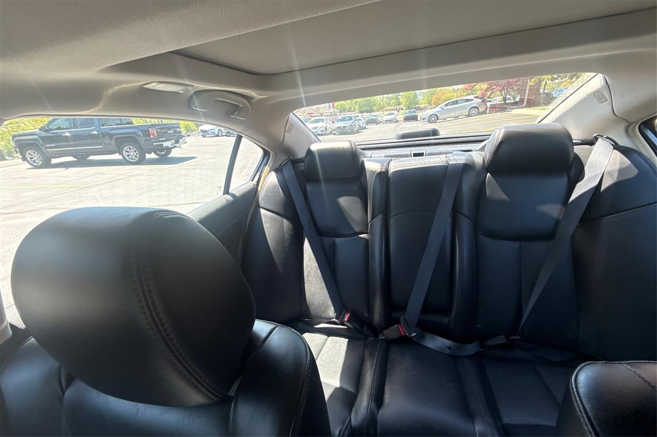 Nissan Maxima SV 4D Sedan 2014