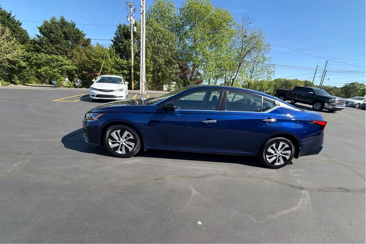 Nissan Altima S 4D Sedan 2.5 2024