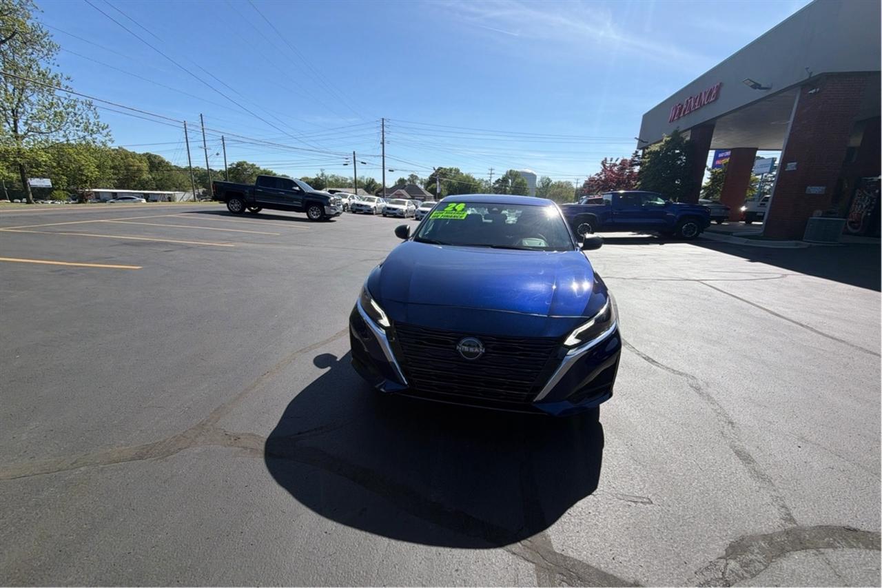 Nissan Altima S 4D Sedan 2.5 2024