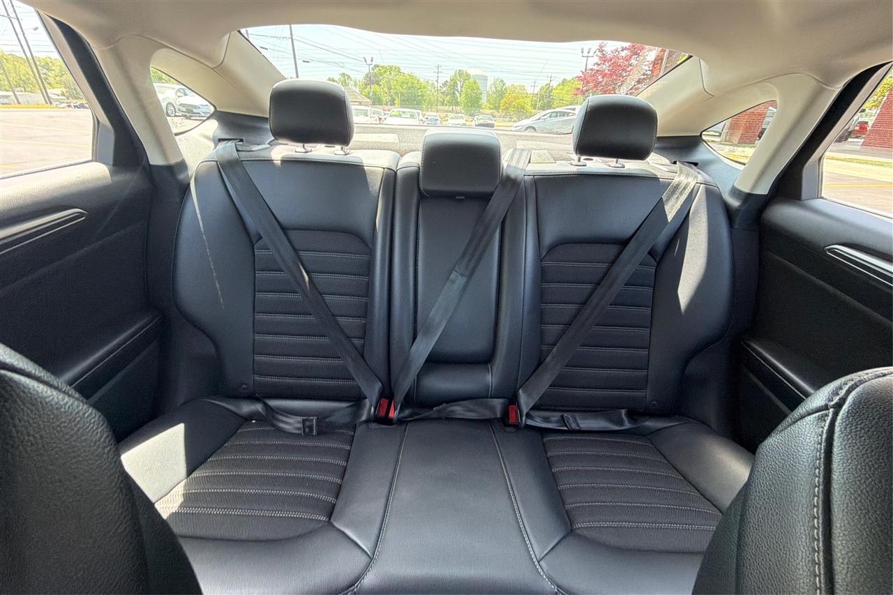 Ford Fusion SE 4D Sedan 2017