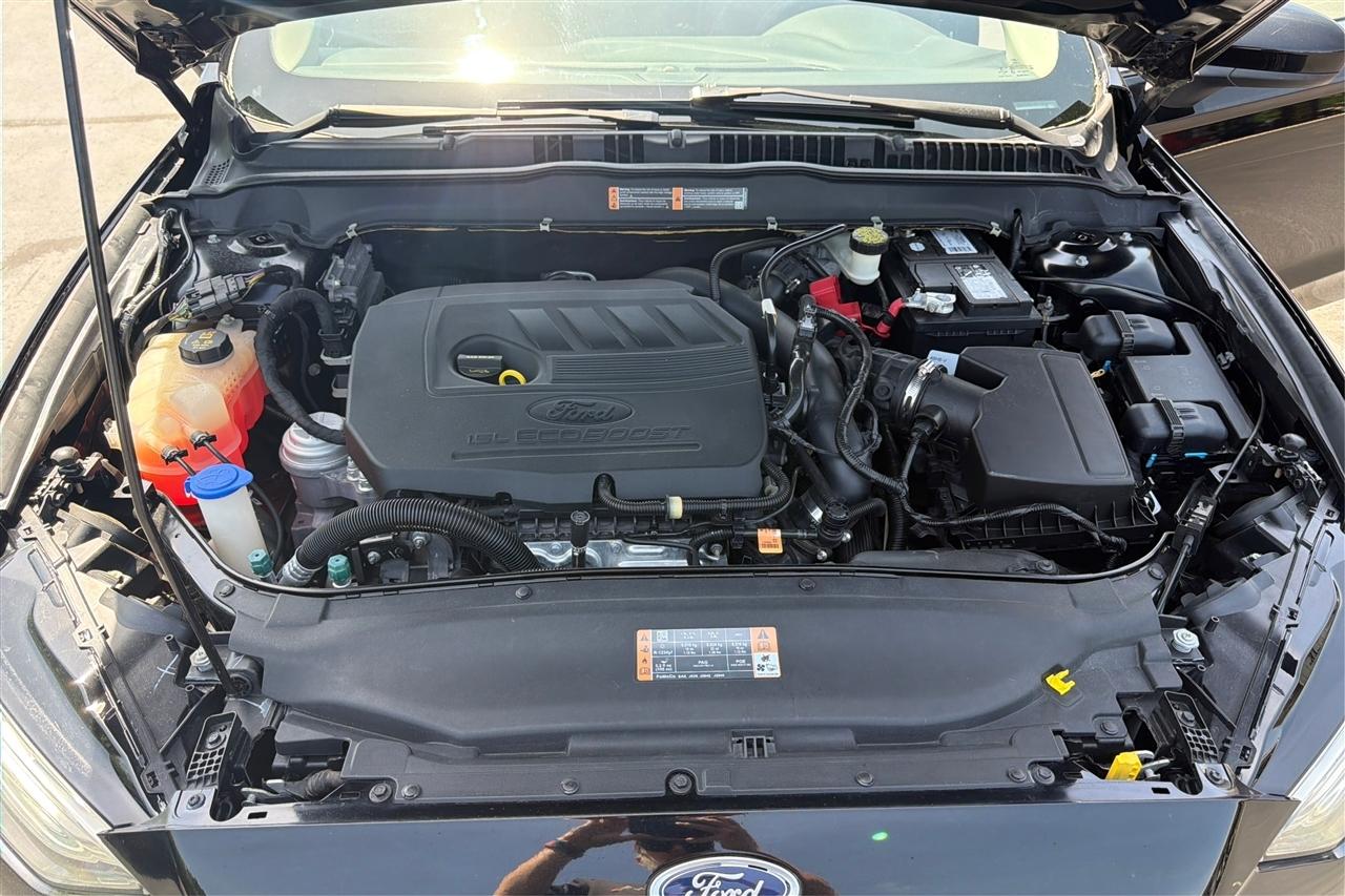 Ford Fusion SE 4D Sedan 2017