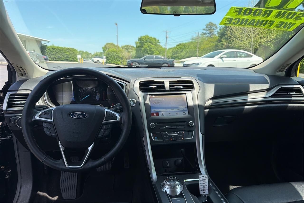 Ford Fusion SE 4D Sedan 2017