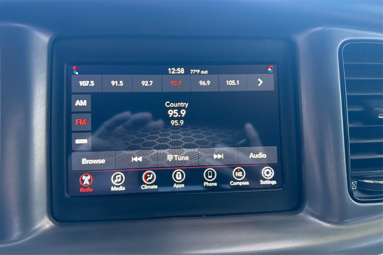 Dodge Charger SXT 4D Sedan 2022