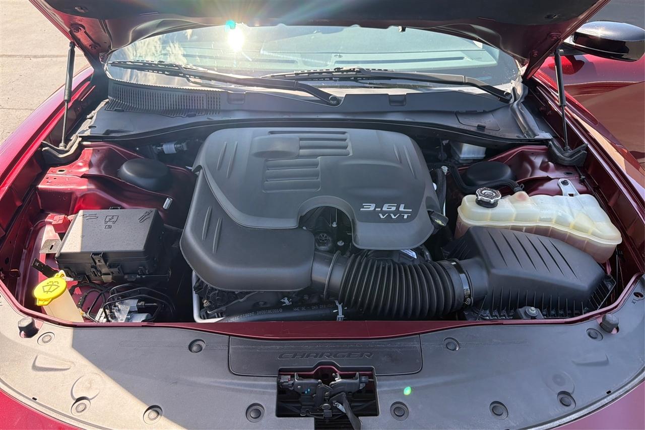 Dodge Charger SXT 4D Sedan 2022