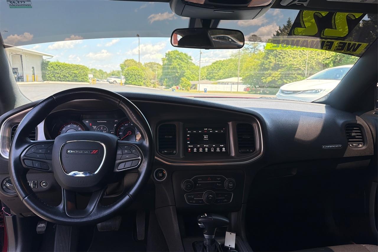 Dodge Charger SXT 4D Sedan 2022