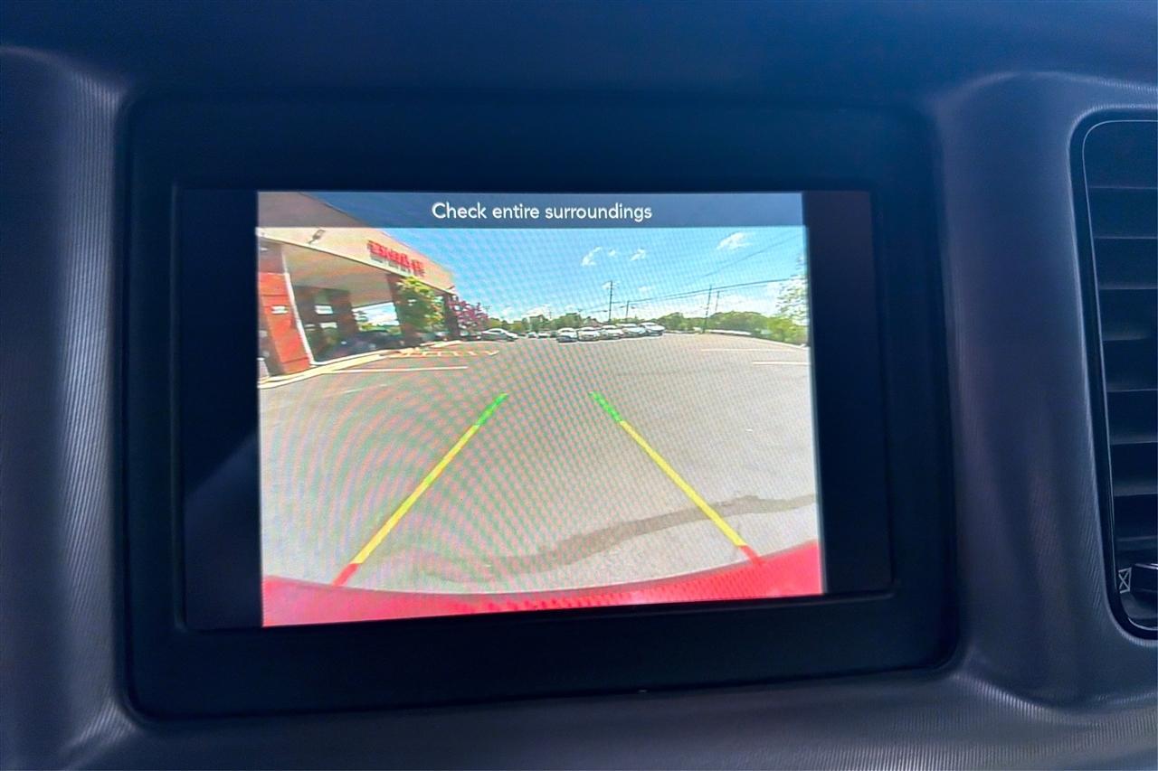 Dodge Charger SXT 4D Sedan 2022