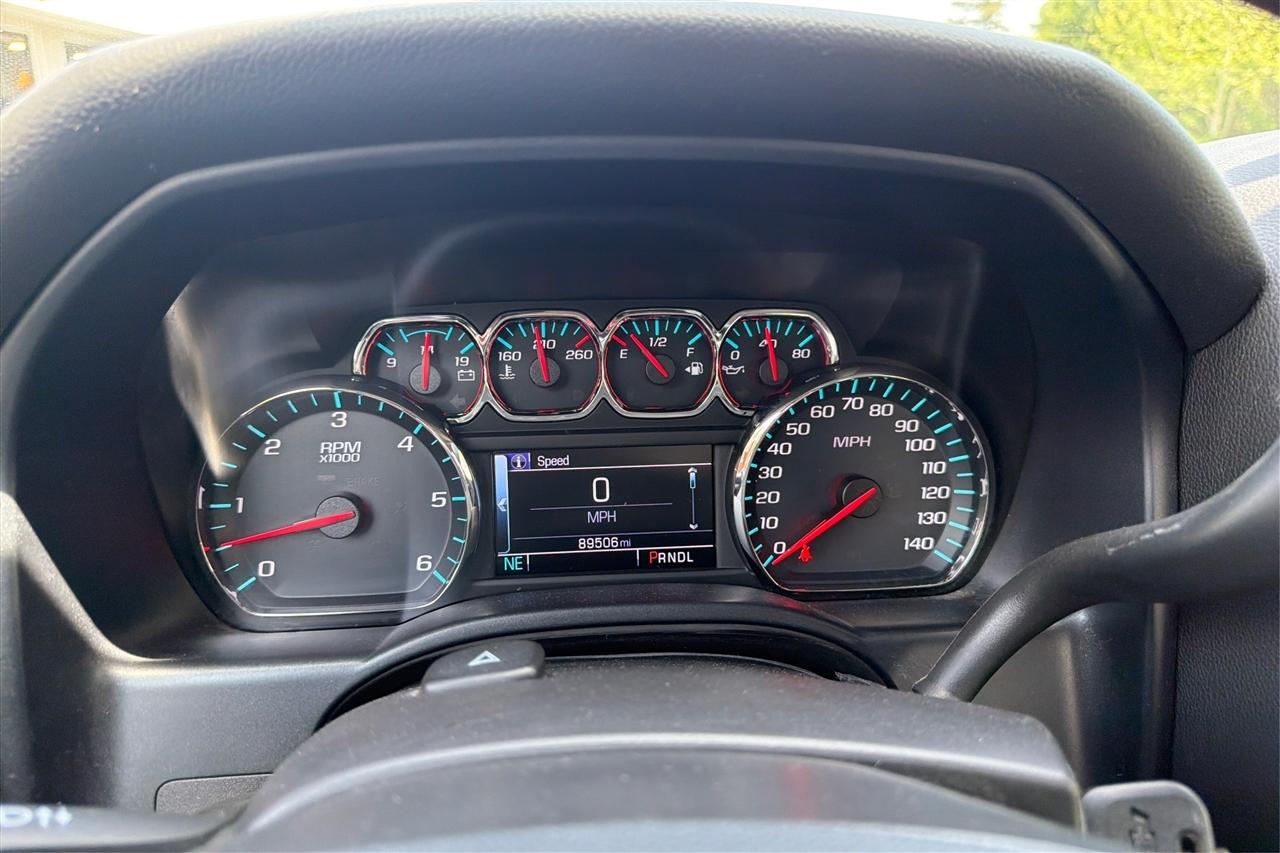 Chevrolet Silverado 1500 1LT Crew Cab 2WD 2017