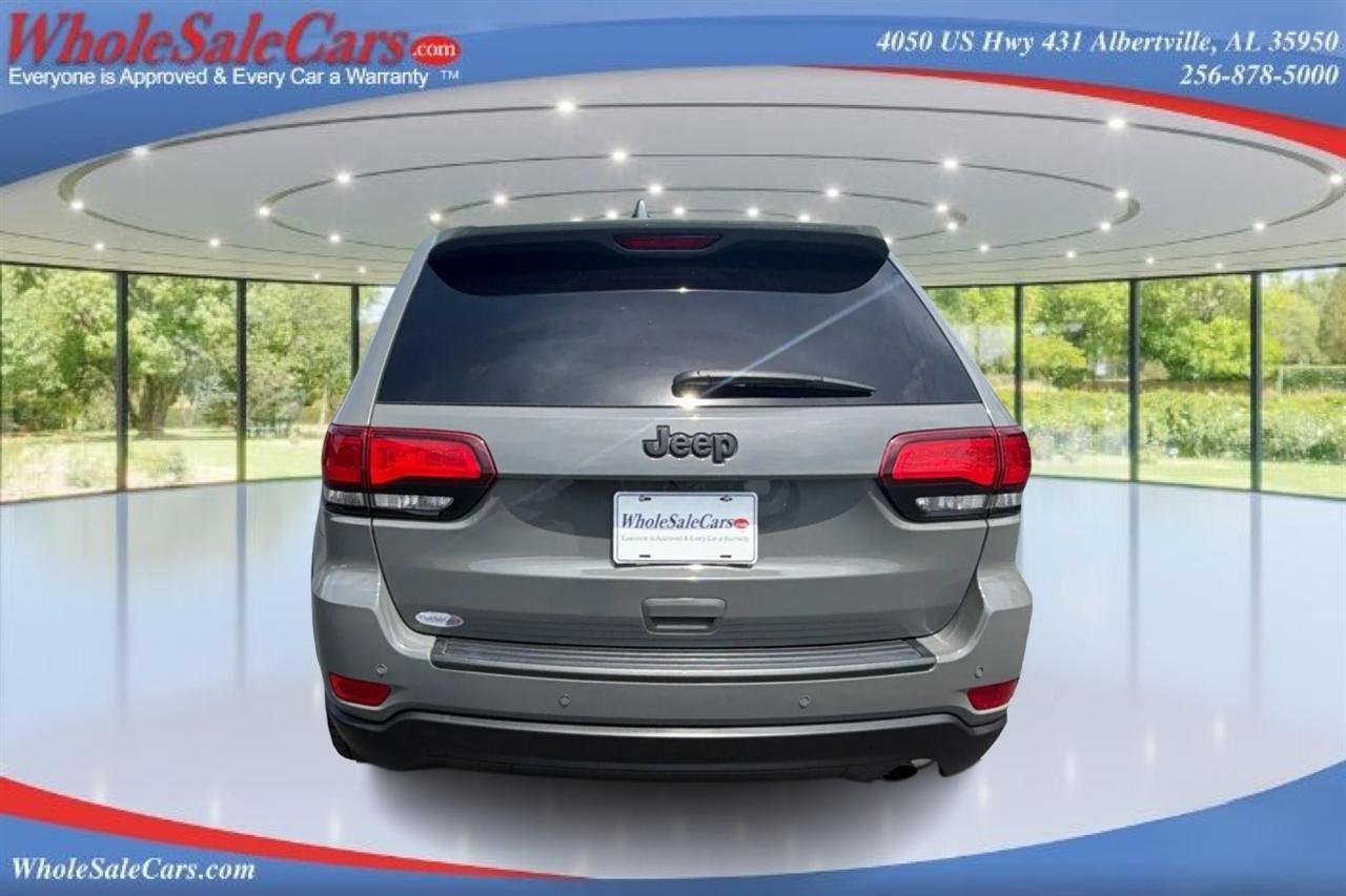 Jeep Grand Cherokee Laredo 4D SUV RWD 2021