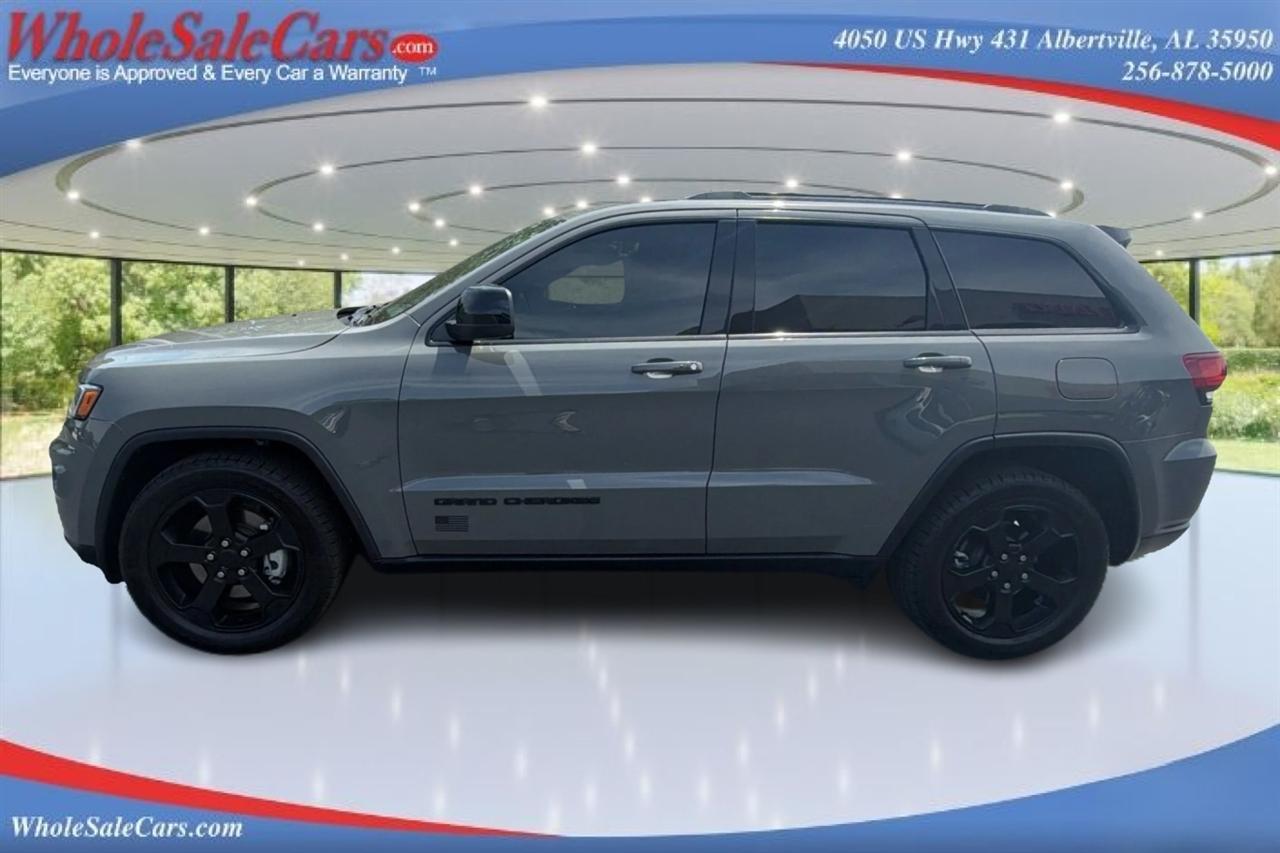 Jeep Grand Cherokee Laredo 4D SUV RWD 2021