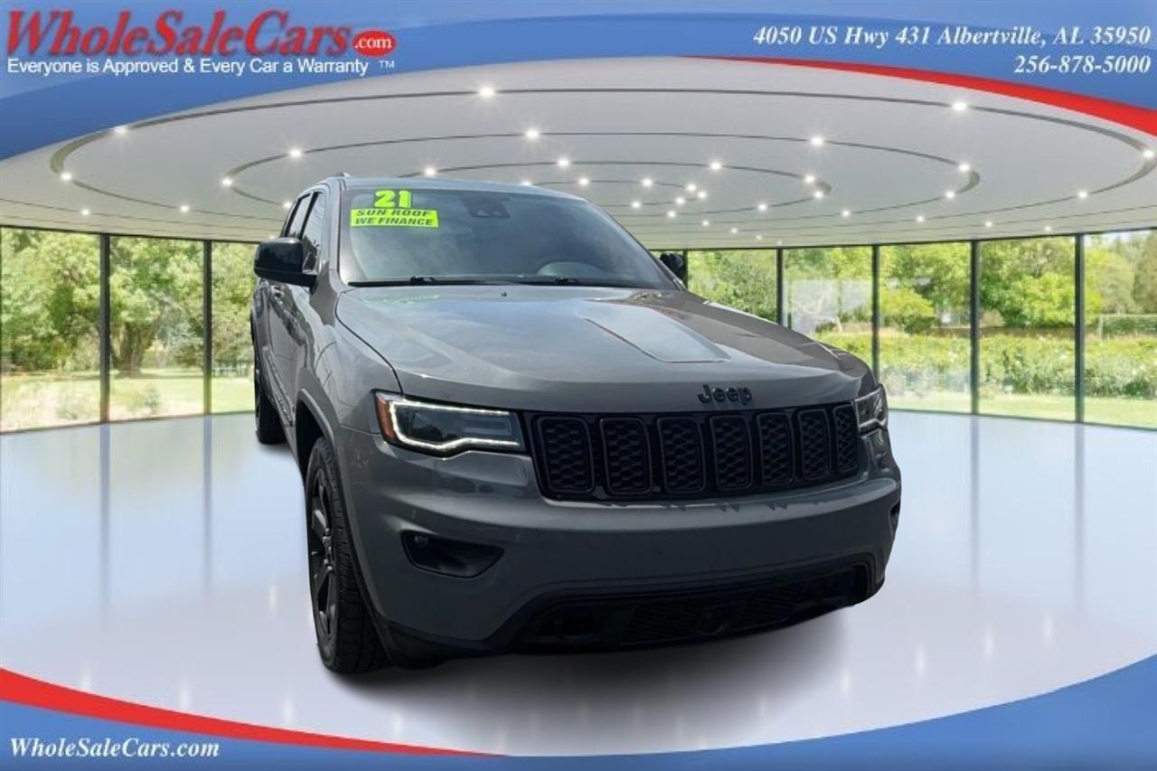 Jeep Grand Cherokee Laredo 4D SUV RWD 2021