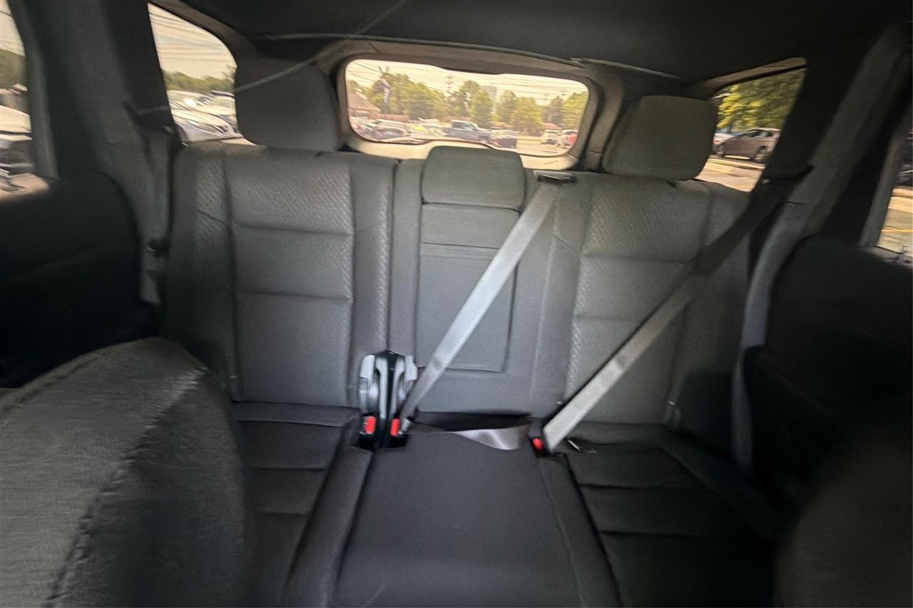 Jeep Grand Cherokee Laredo 4D SUV RWD 2021