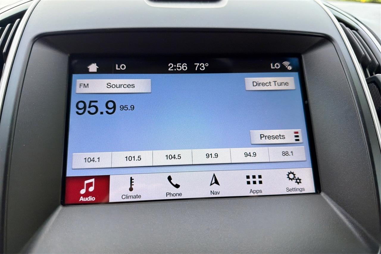 Ford Edge SEL 4D SUV FWD 2016