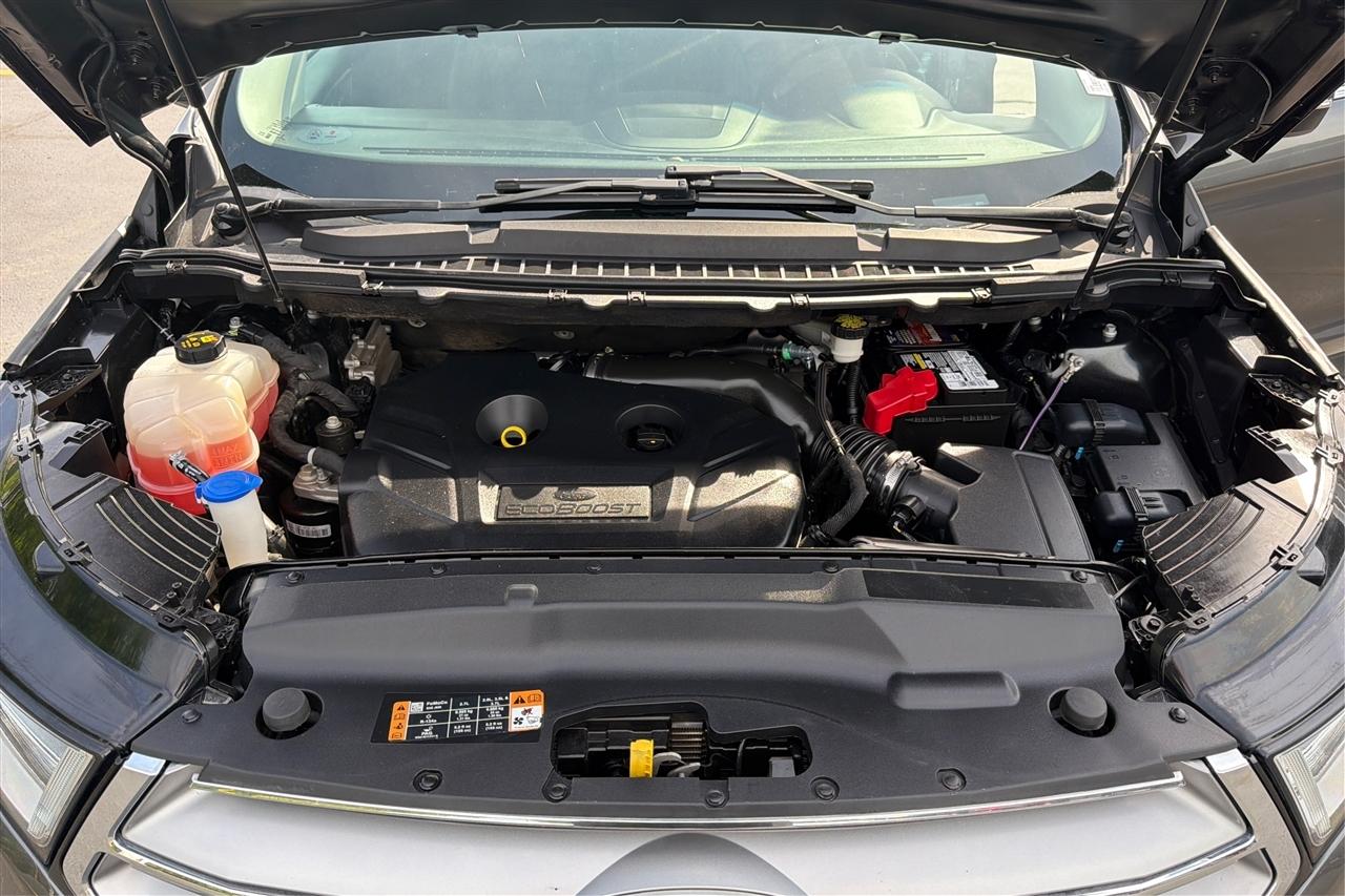 Ford Edge SEL 4D SUV FWD 2016