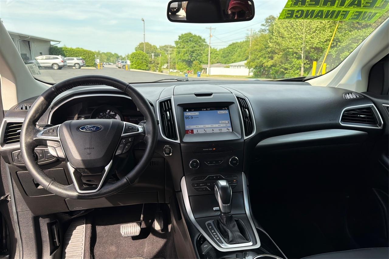 Ford Edge SEL 4D SUV FWD 2016