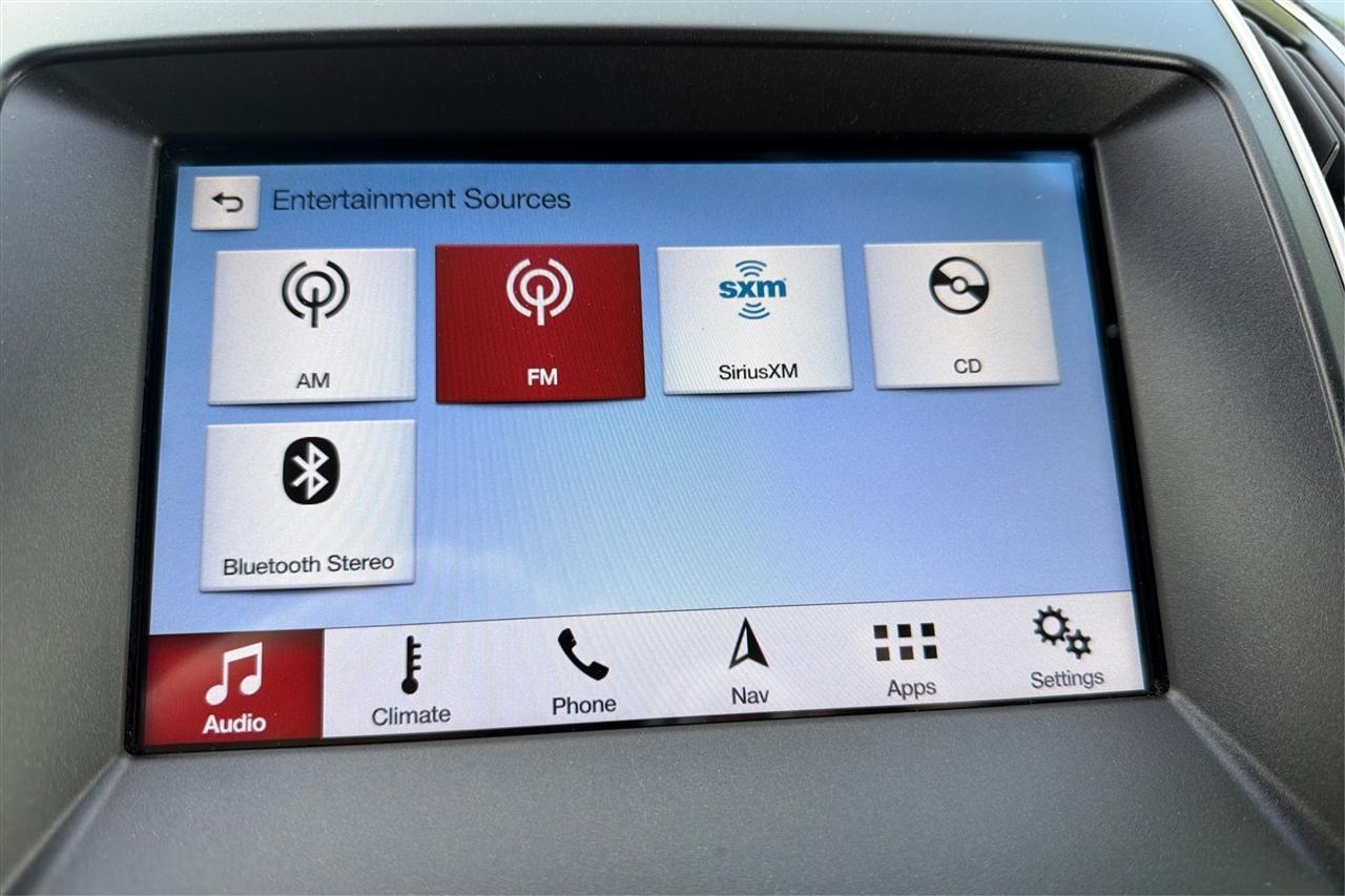 Ford Edge SEL 4D SUV FWD 2016