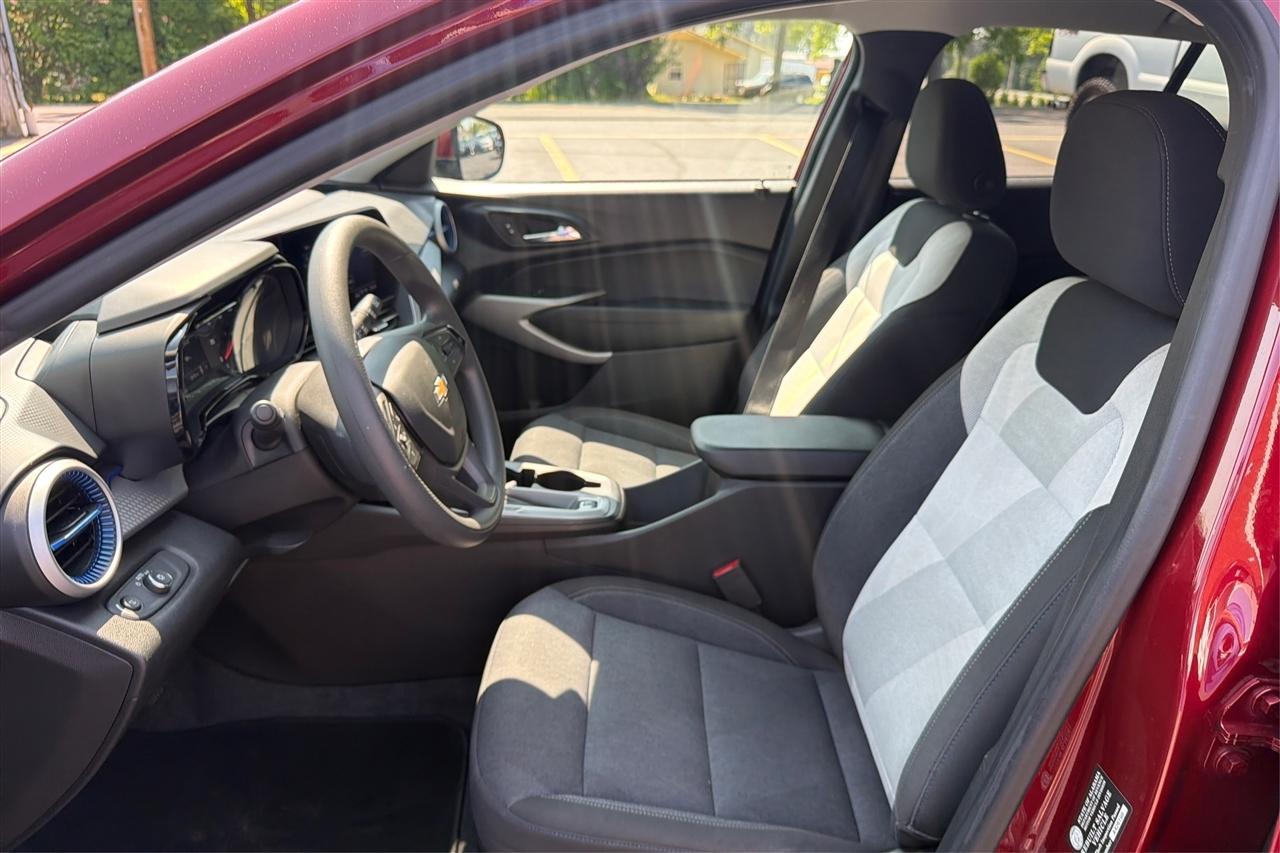 Chevrolet Trax LS 4D SUV 2024