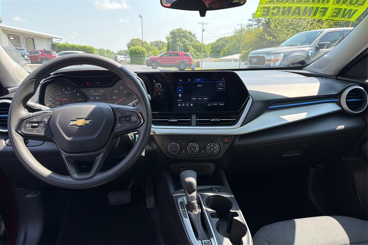 Chevrolet Trax LS 4D SUV 2024