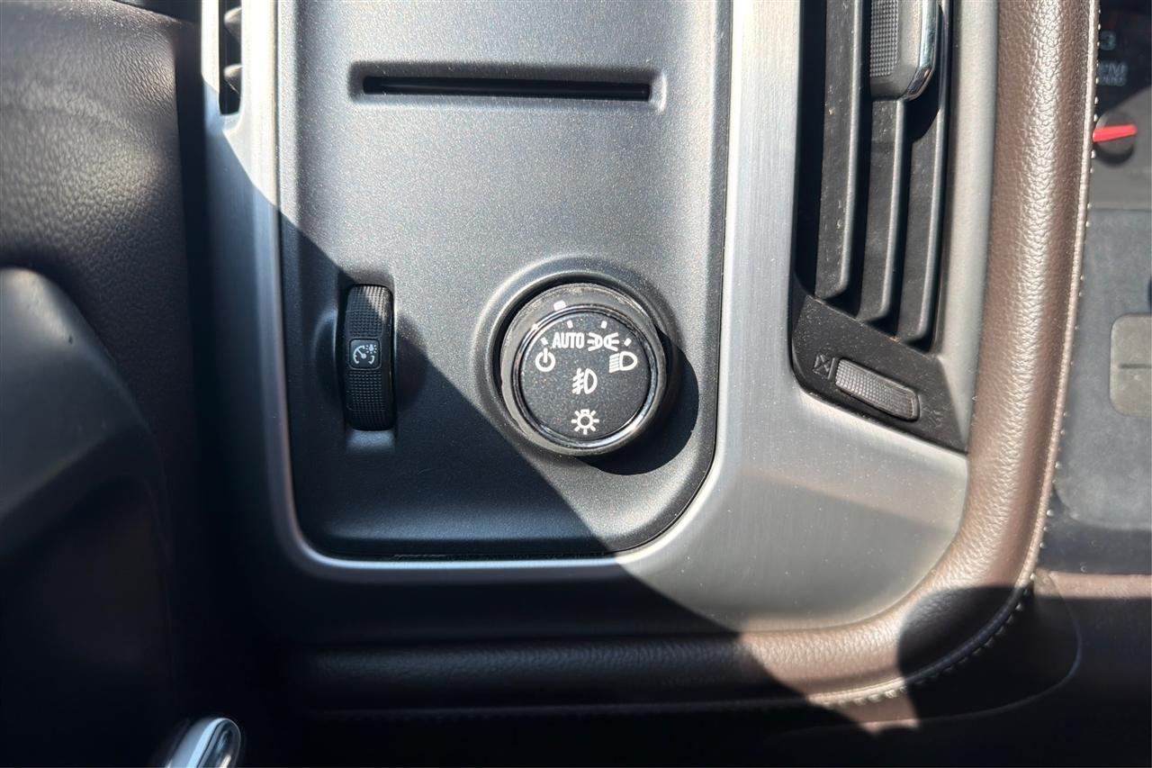 GMC Sierra 1500 SLE Crew Cab 2WD 2015