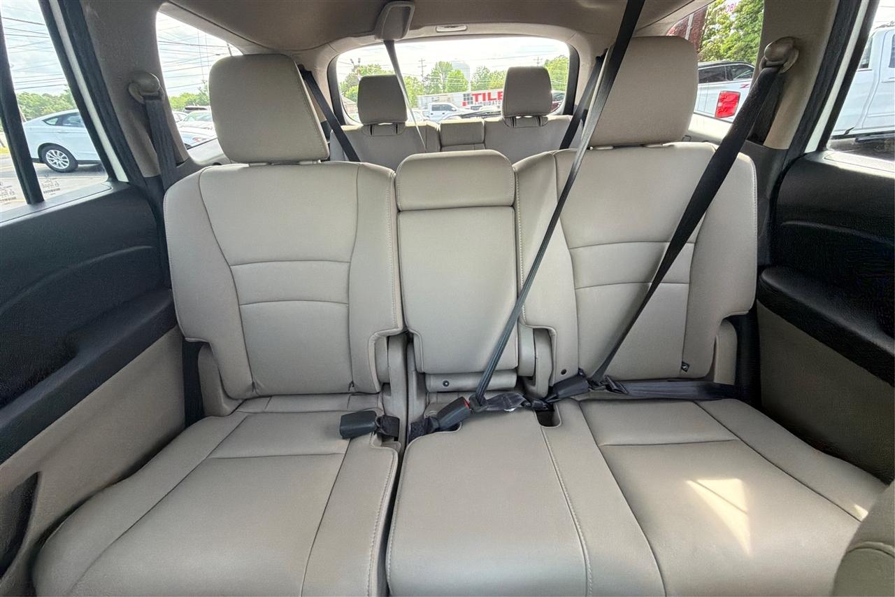 Honda Pilot EX-L 4D SUV AWD w/Nav 2017