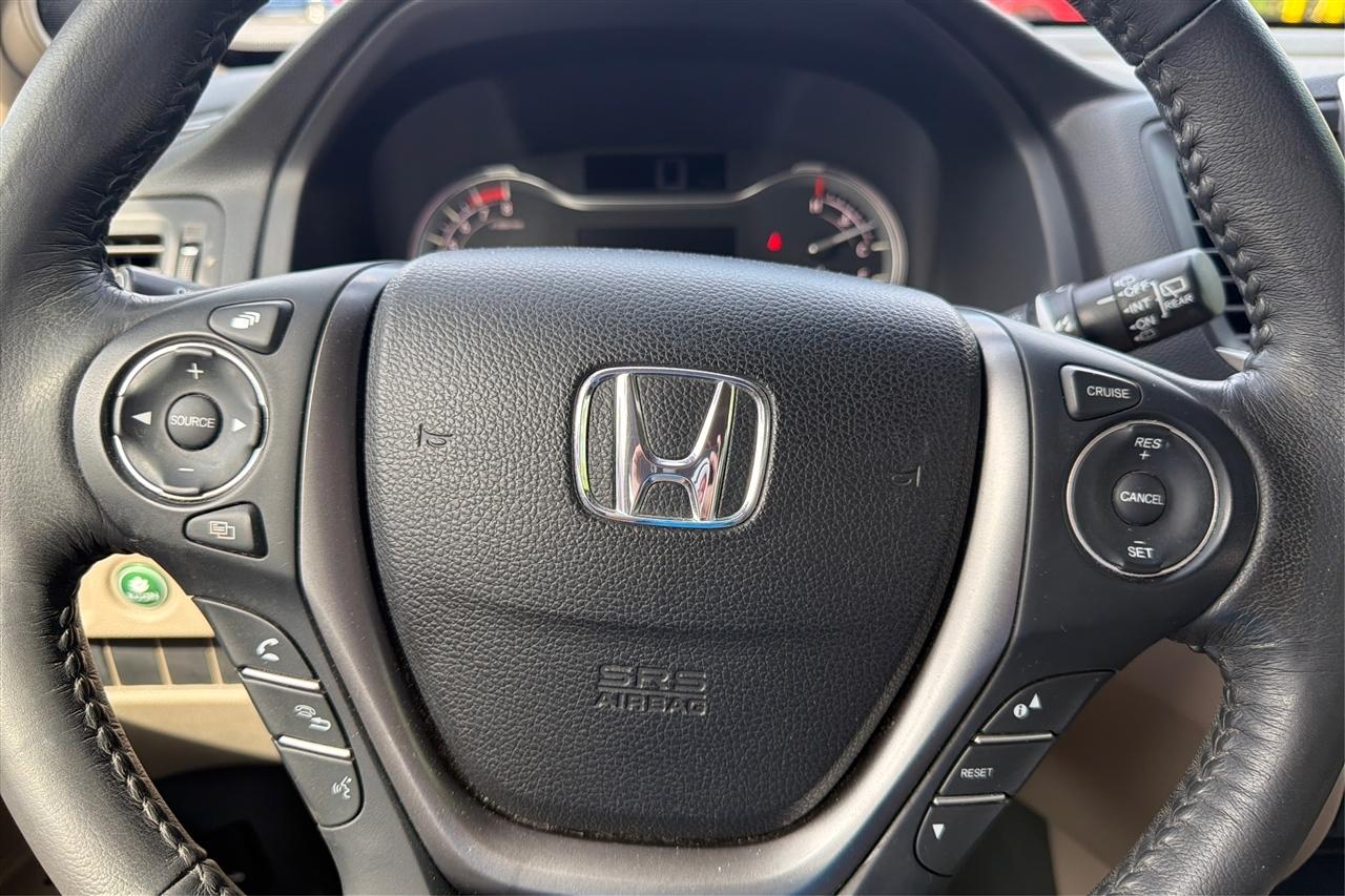 Honda Pilot EX-L 4D SUV AWD w/Nav 2017