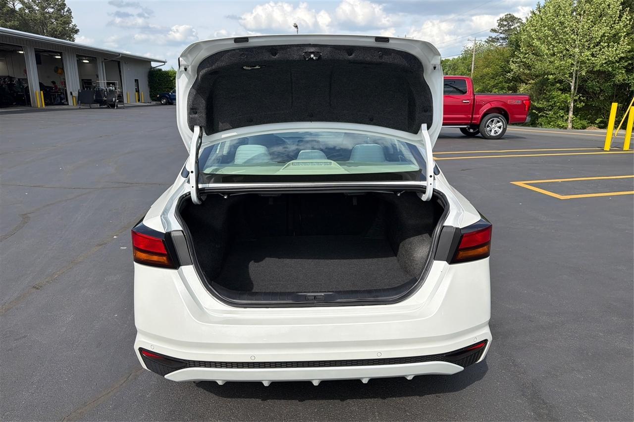 Nissan Altima SV 4D Sedan 2.5 2024