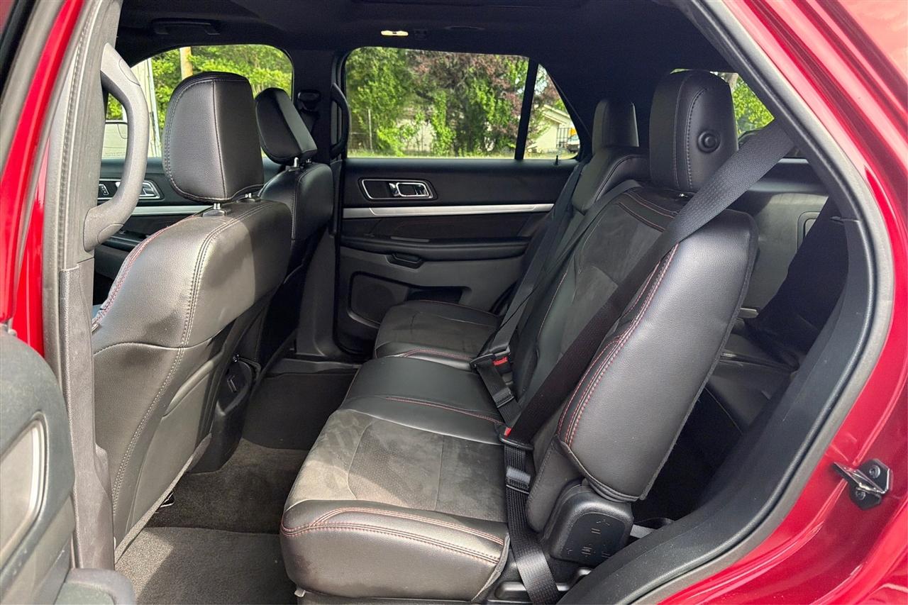 Ford Explorer 4dr XLT 2018