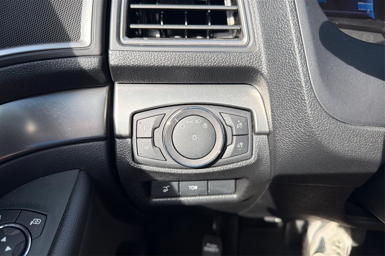 Ford Explorer 4dr XLT 2018