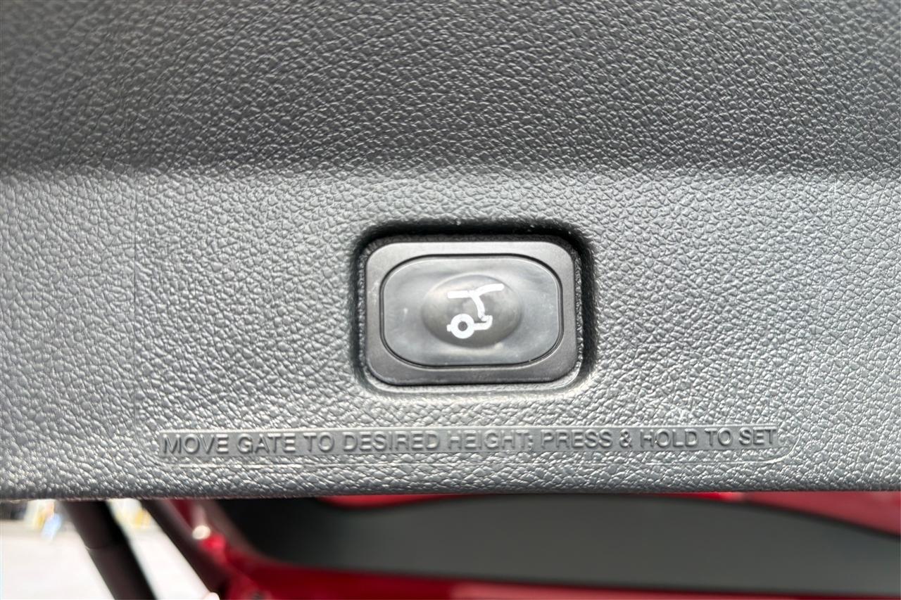 Ford Explorer 4dr XLT 2018