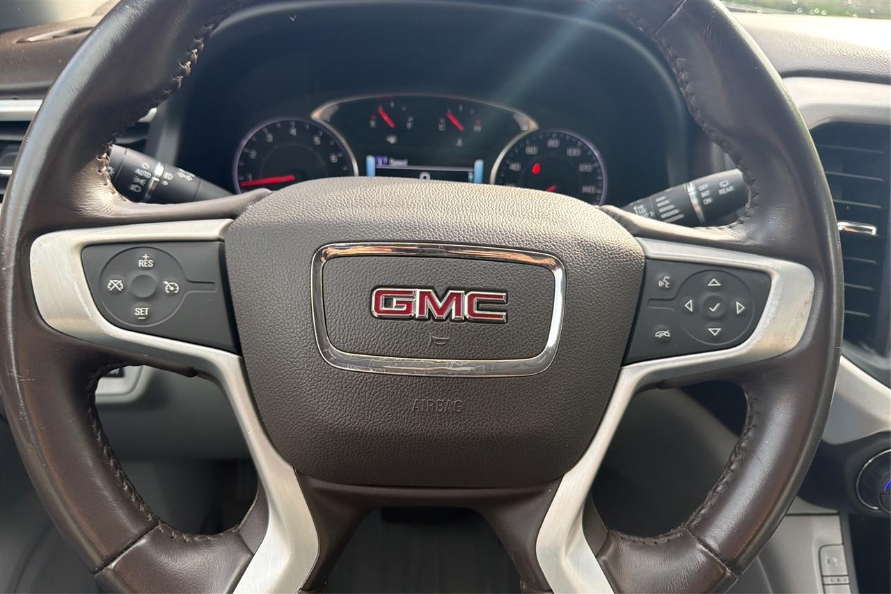 GMC Acadia SLT1 4D SUV FWD 2019
