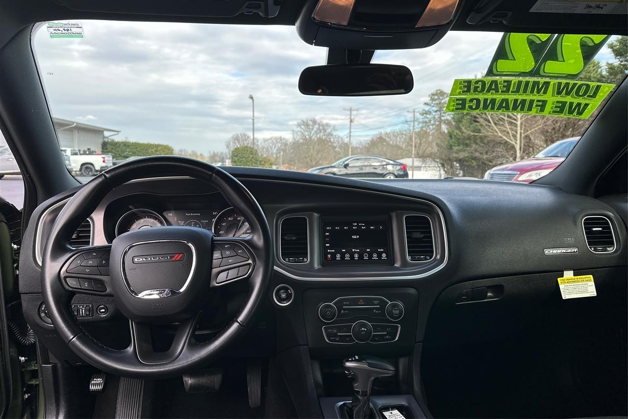 Dodge Challenger SXT 2D Coupe 2022