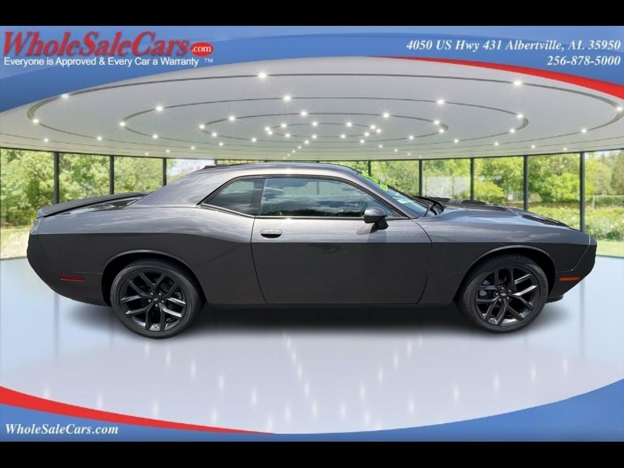 2022 Dodge Challenger SXT 2D Coupe