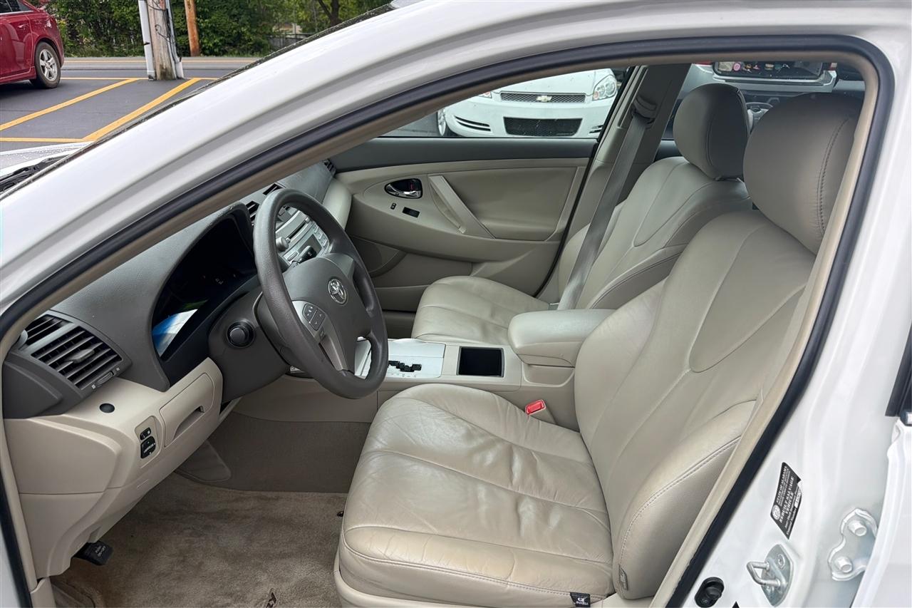 Toyota Camry Base 4D Sedan 2009