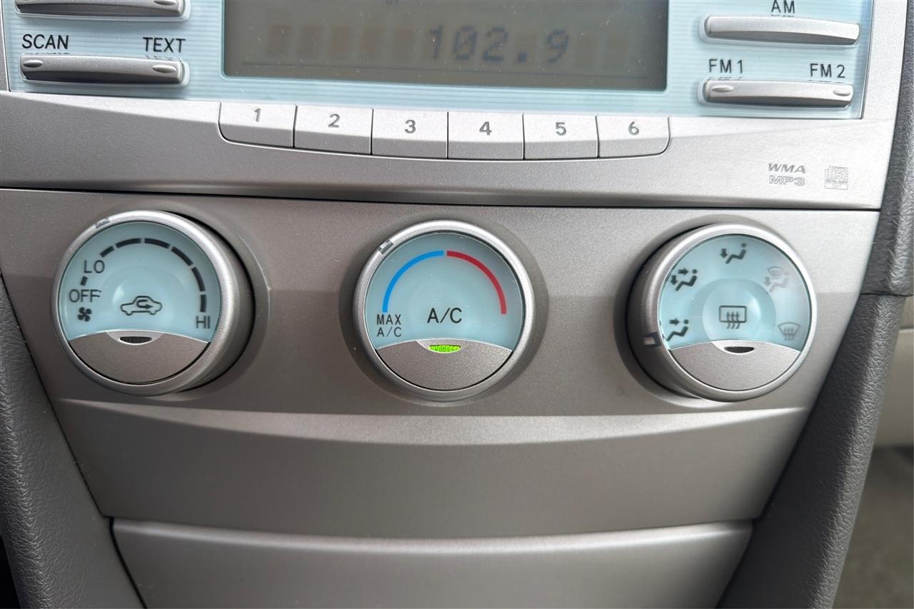 Toyota Camry Base 4D Sedan 2009