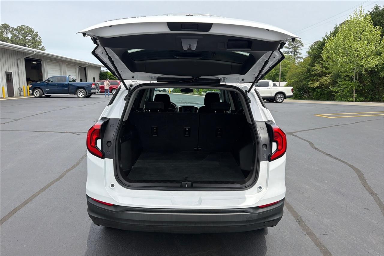 GMC Terrain SLE 4D SUV FWD 2018