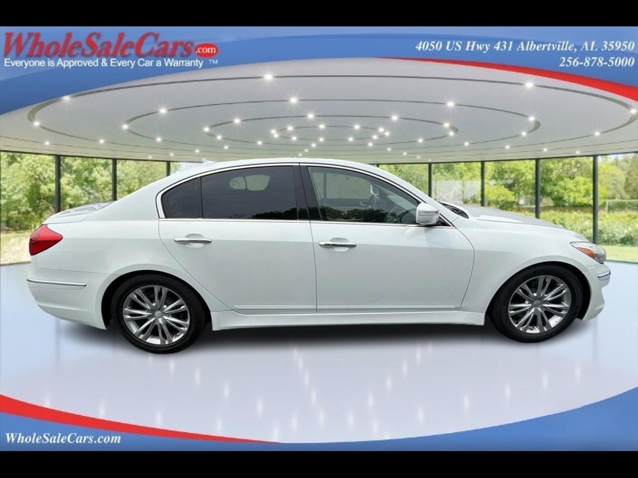 Hyundai Genesis 3.8L V6 4D Sedan 2012