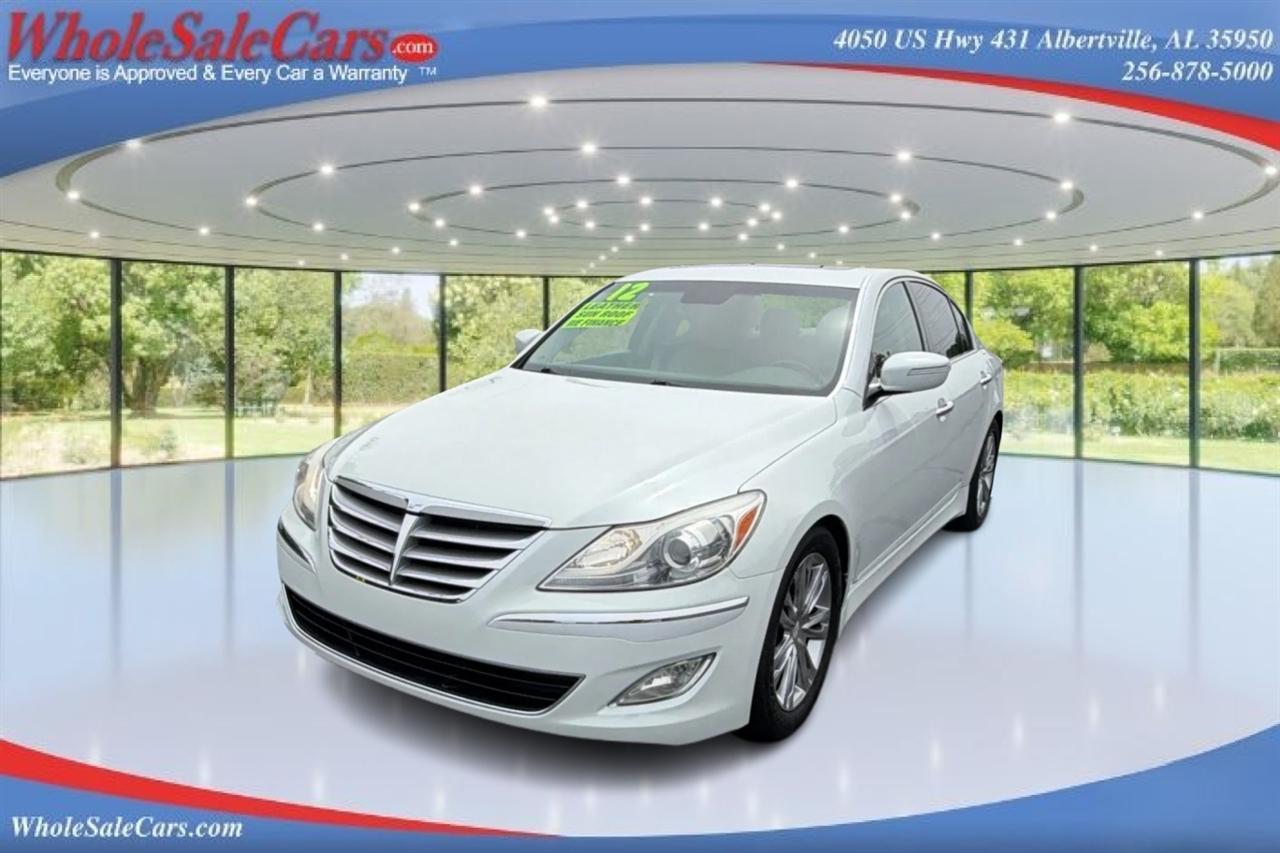 Hyundai Genesis 3.8L V6 4D Sedan 2012