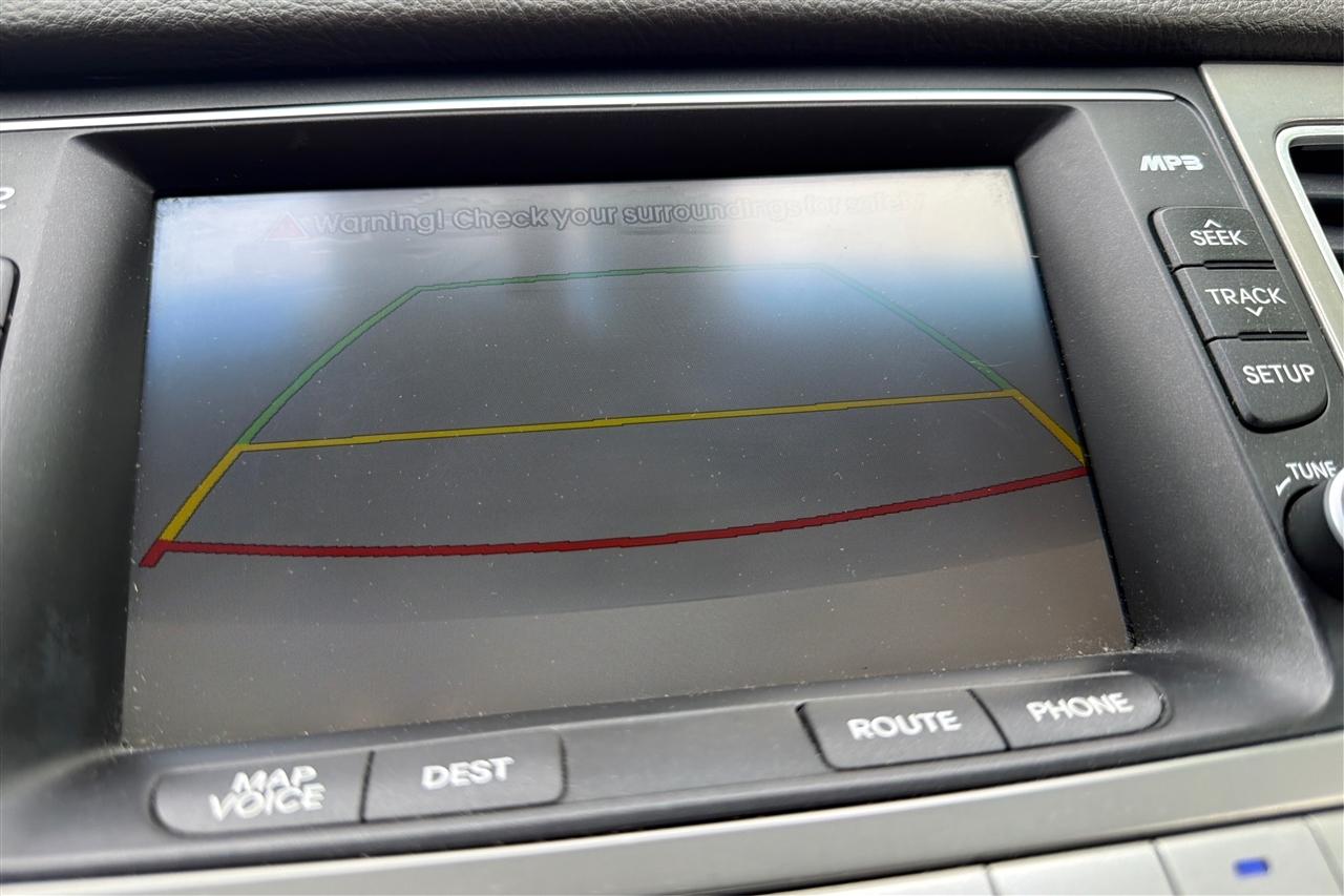Hyundai Genesis 3.8L V6 4D Sedan 2012