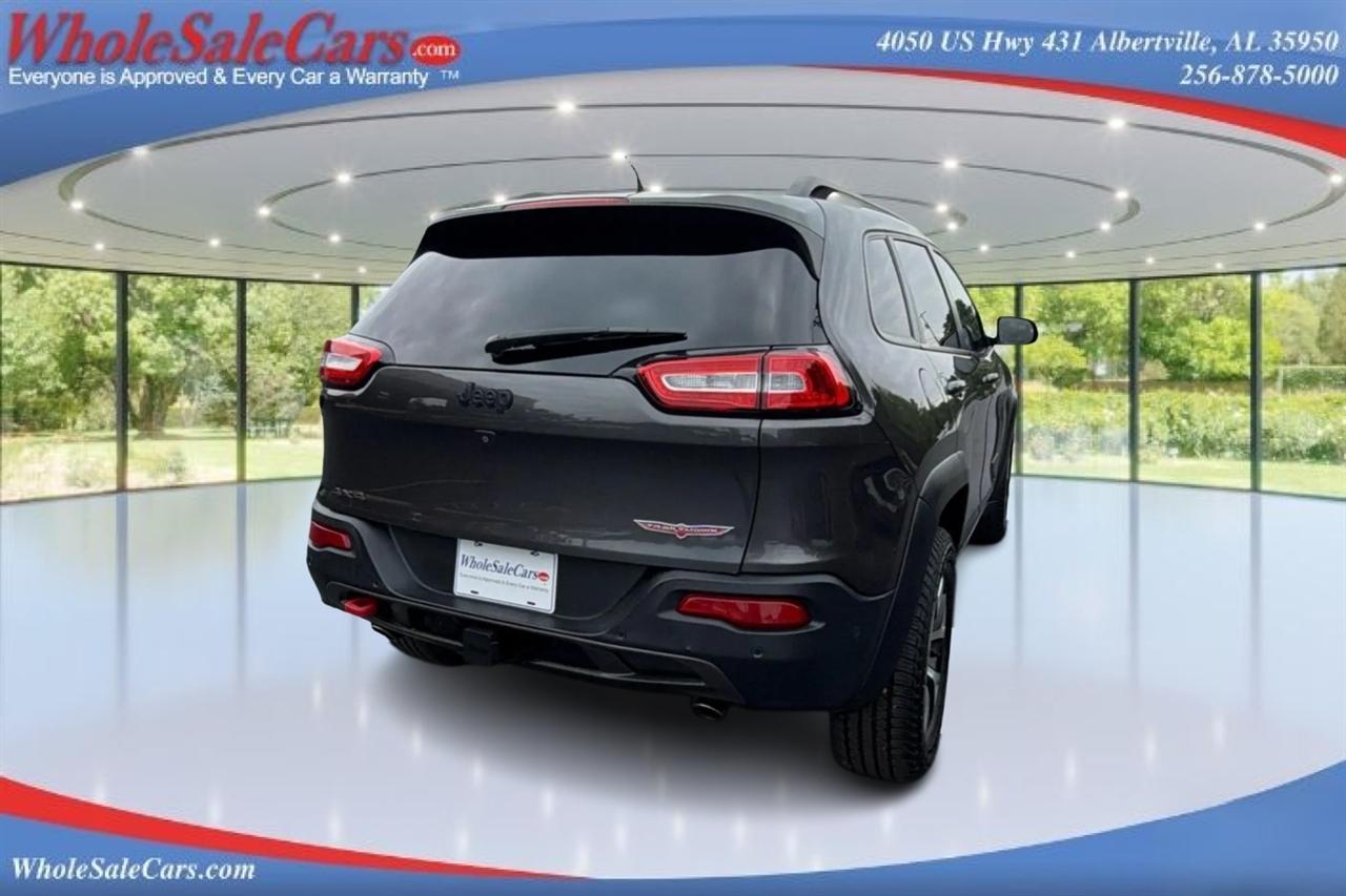 Jeep Cherokee Trailhawk 4D SUV 4WD 2014