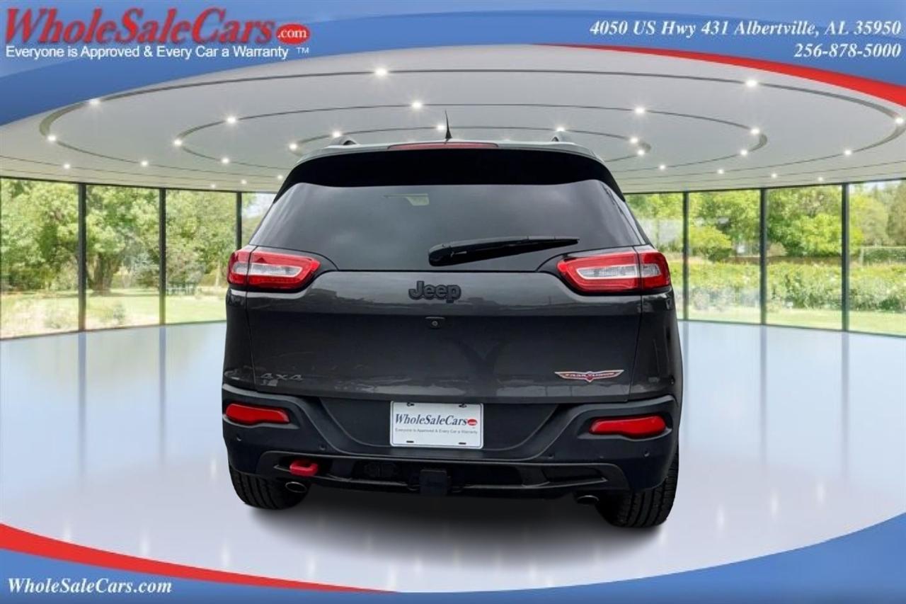 Jeep Cherokee Trailhawk 4D SUV 4WD 2014