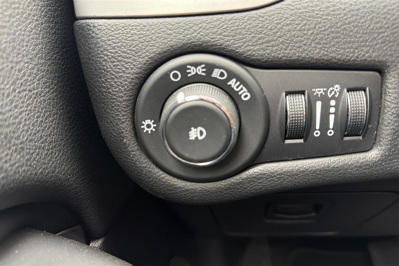 Jeep Cherokee Trailhawk 4D SUV 4WD 2014