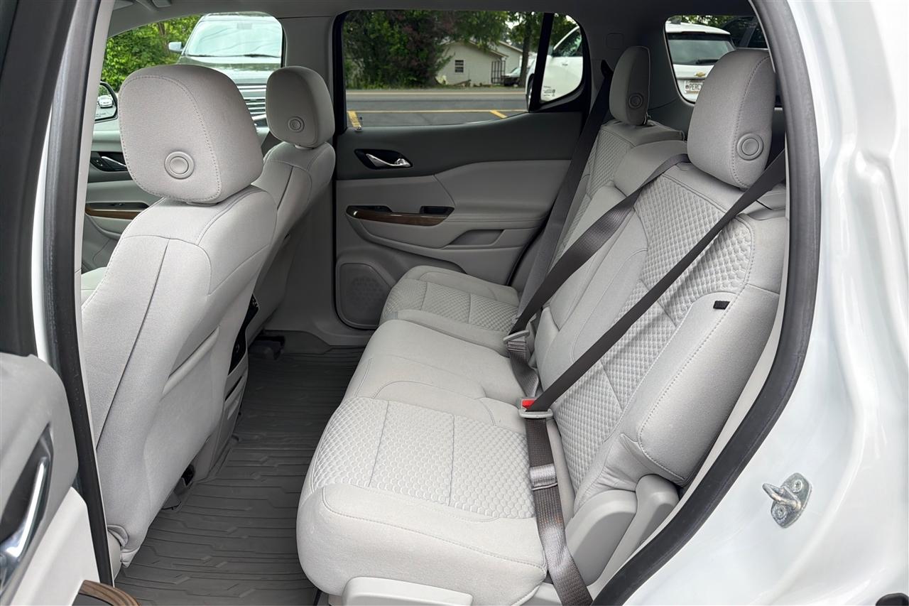GMC Acadia SLE1 4D SUV FWD 2019