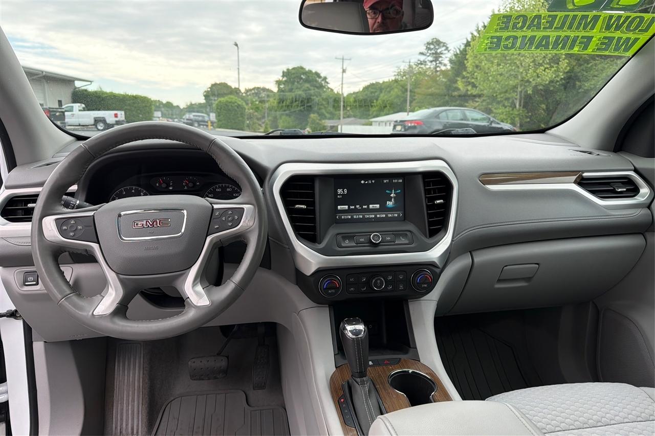 GMC Acadia SLE1 4D SUV FWD 2019