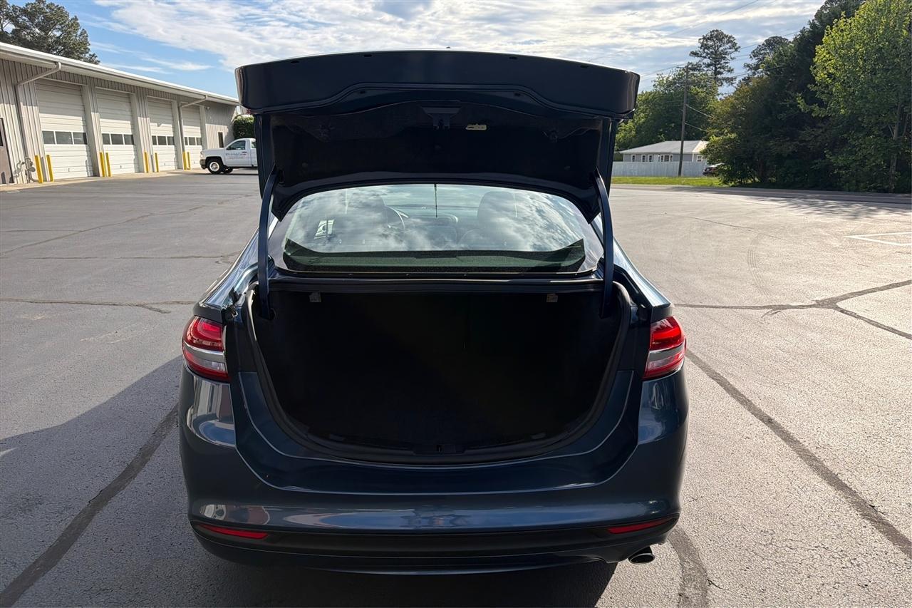 Ford Fusion S 4D Sedan 2018