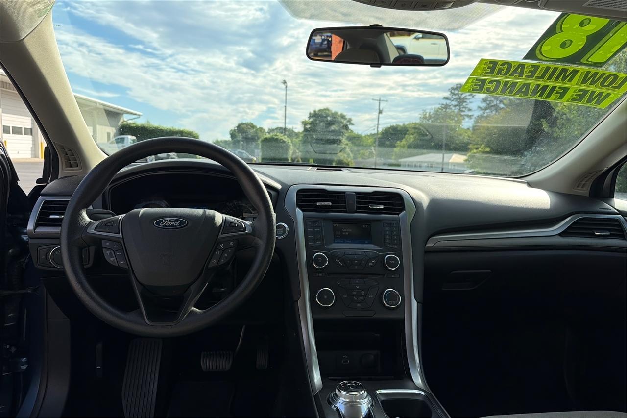 Ford Fusion S 4D Sedan 2018