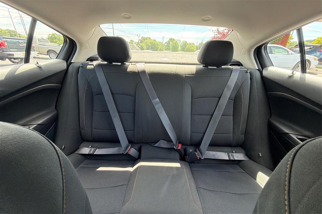 Chevrolet Cruze LS 4D Sedan 2016