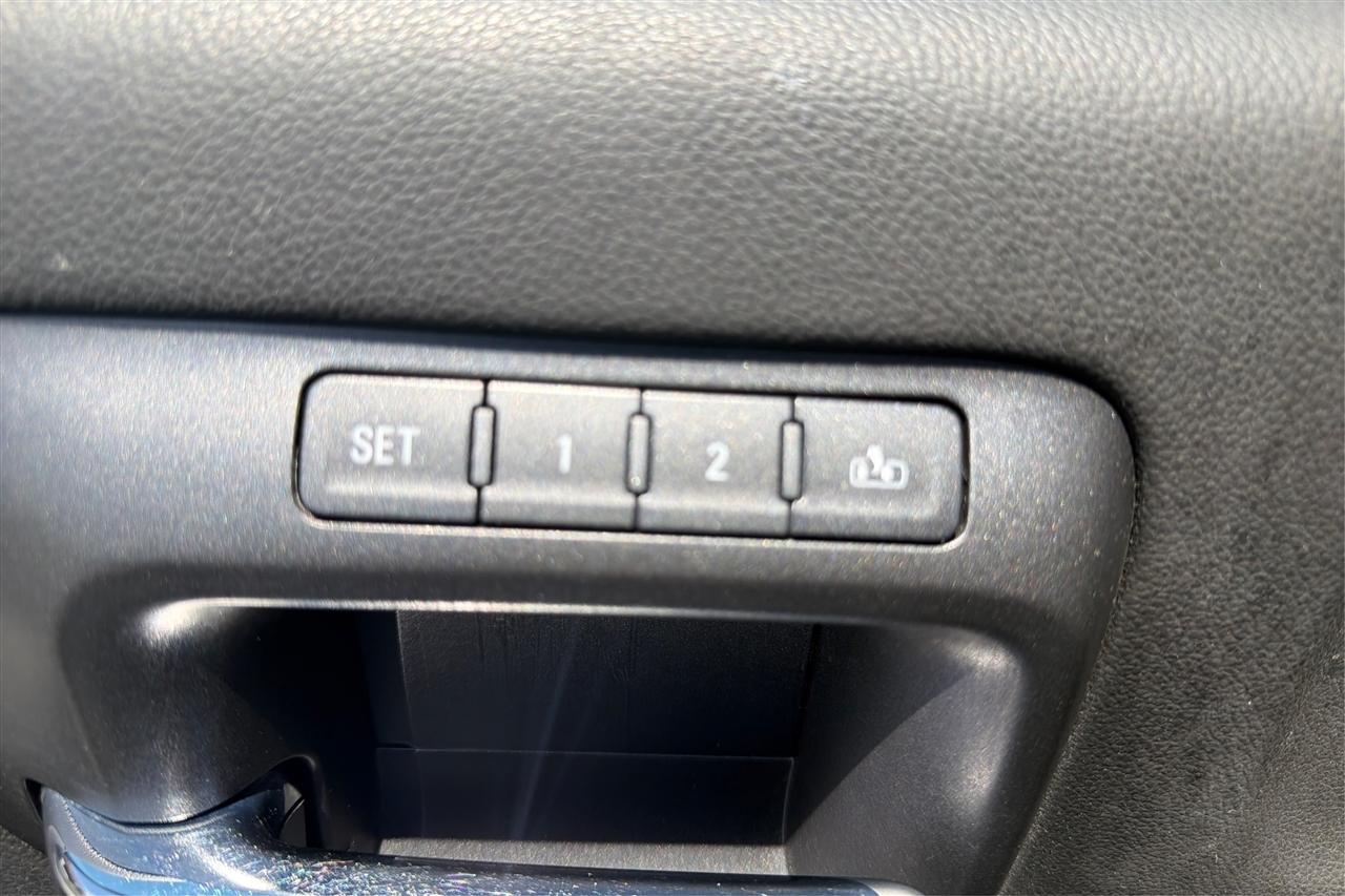 Chevrolet Silverado 1500 LTZ Crew Cab 4WD 2018